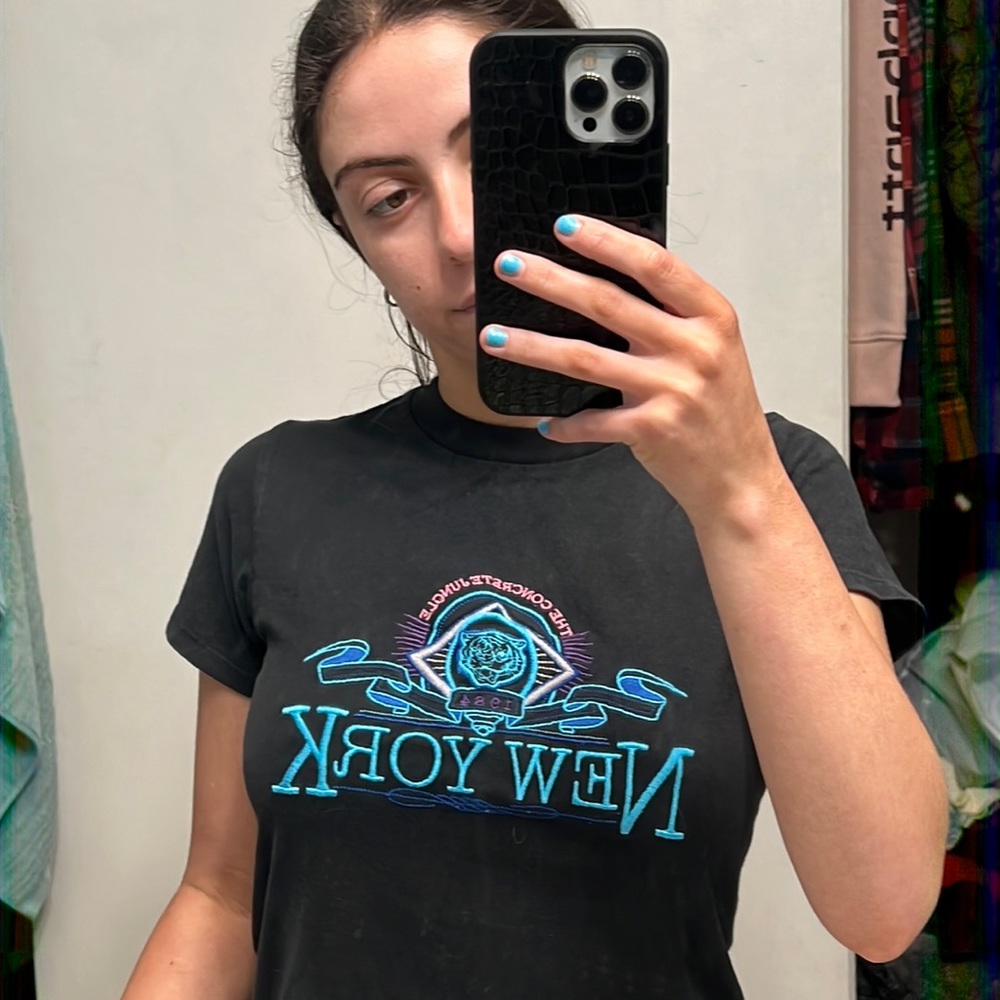 Brandy Melville shirt